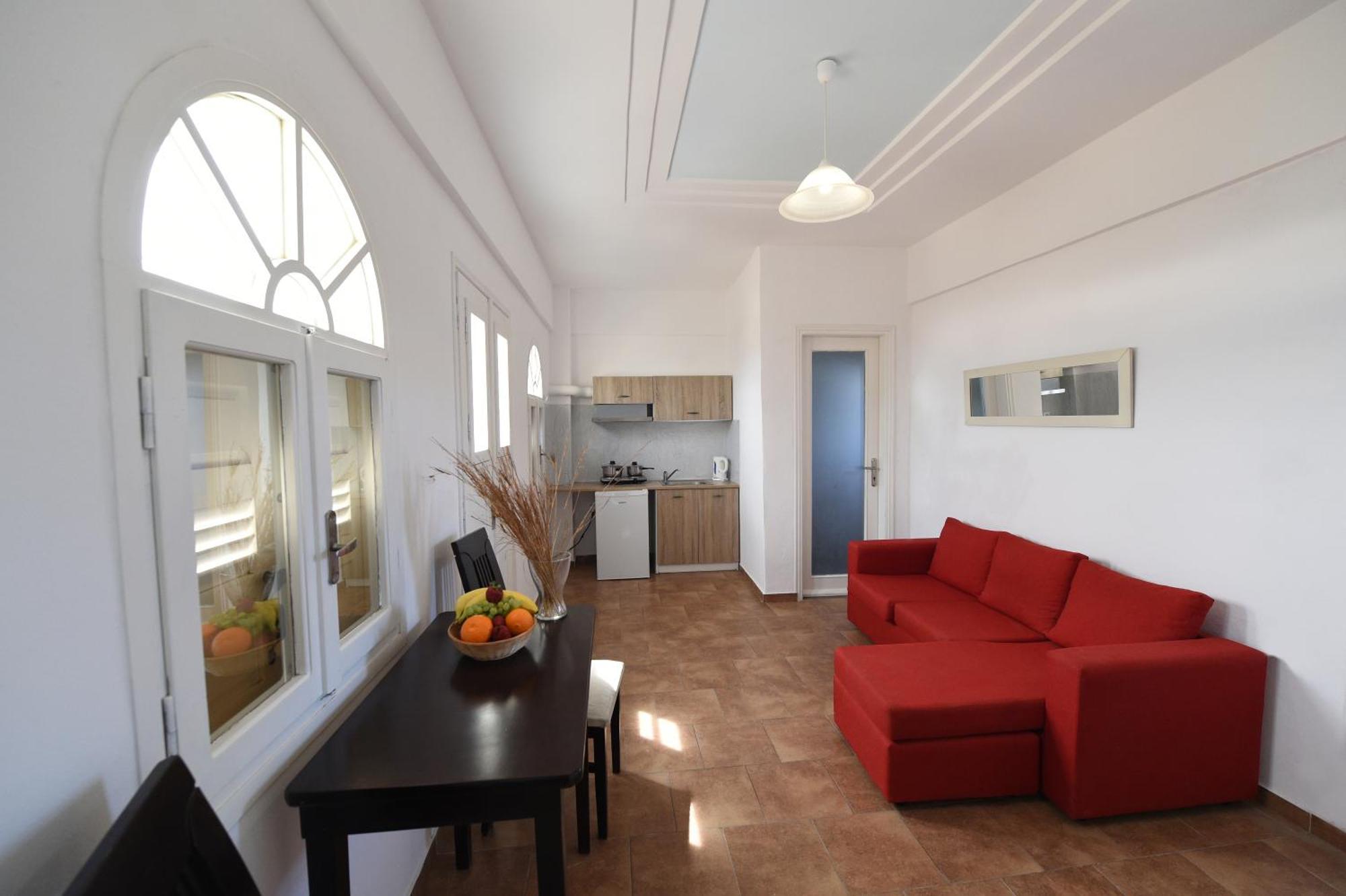 بيريفولّوس Leon Lux Apartments المظهر الخارجي الصورة
