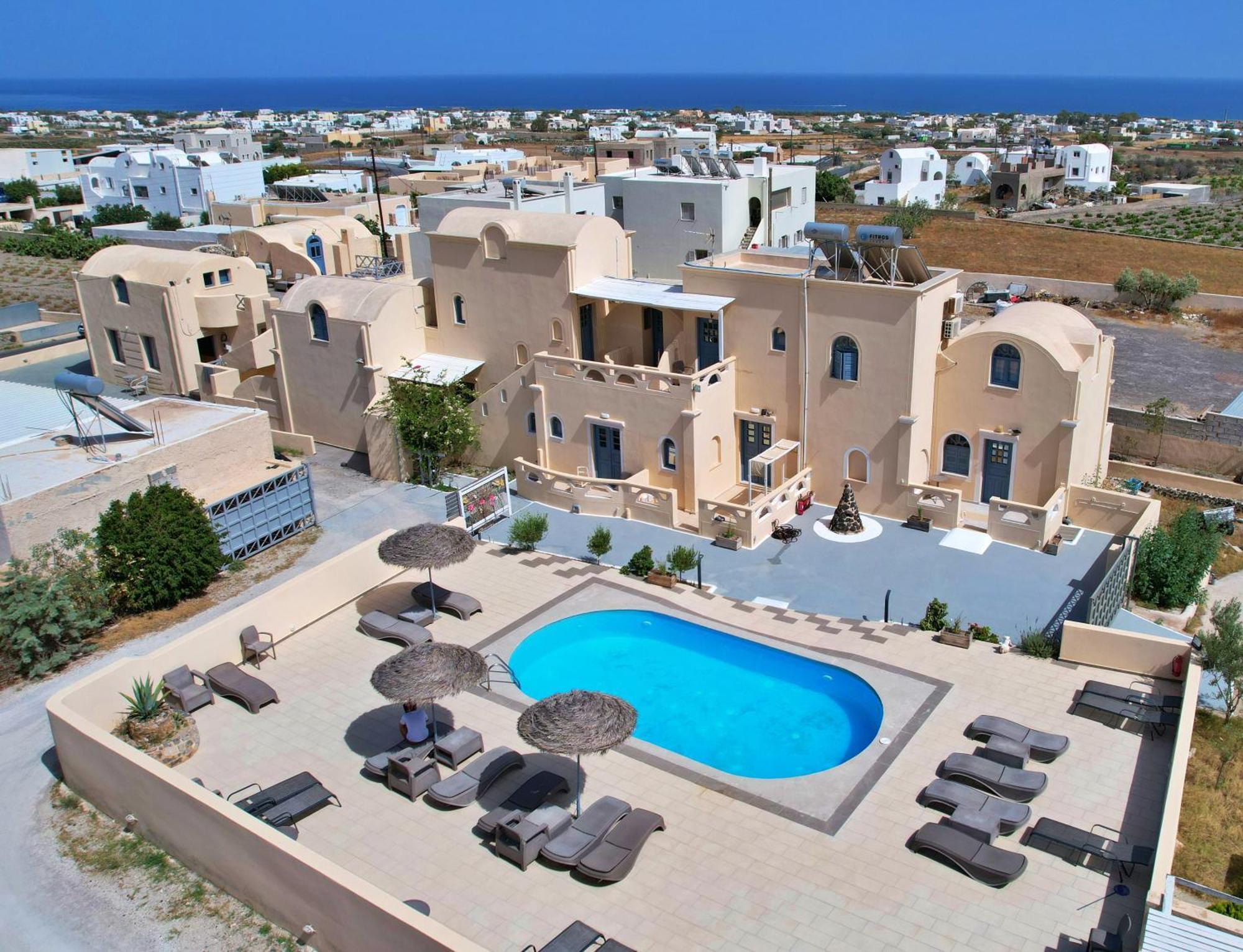 بيريفولّوس Leon Lux Apartments المظهر الخارجي الصورة