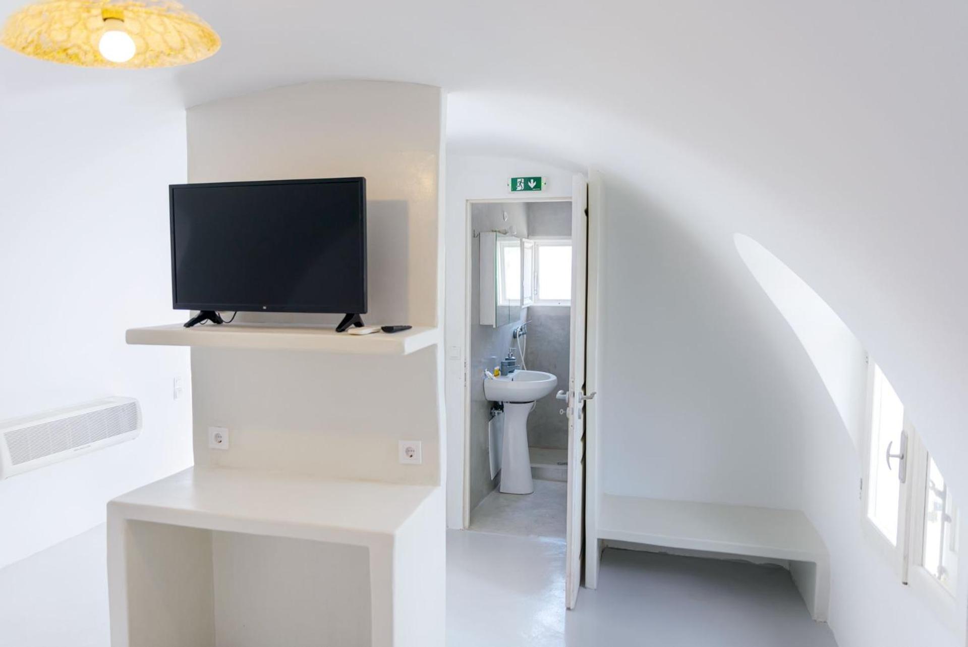 بيريفولّوس Leon Lux Apartments المظهر الخارجي الصورة