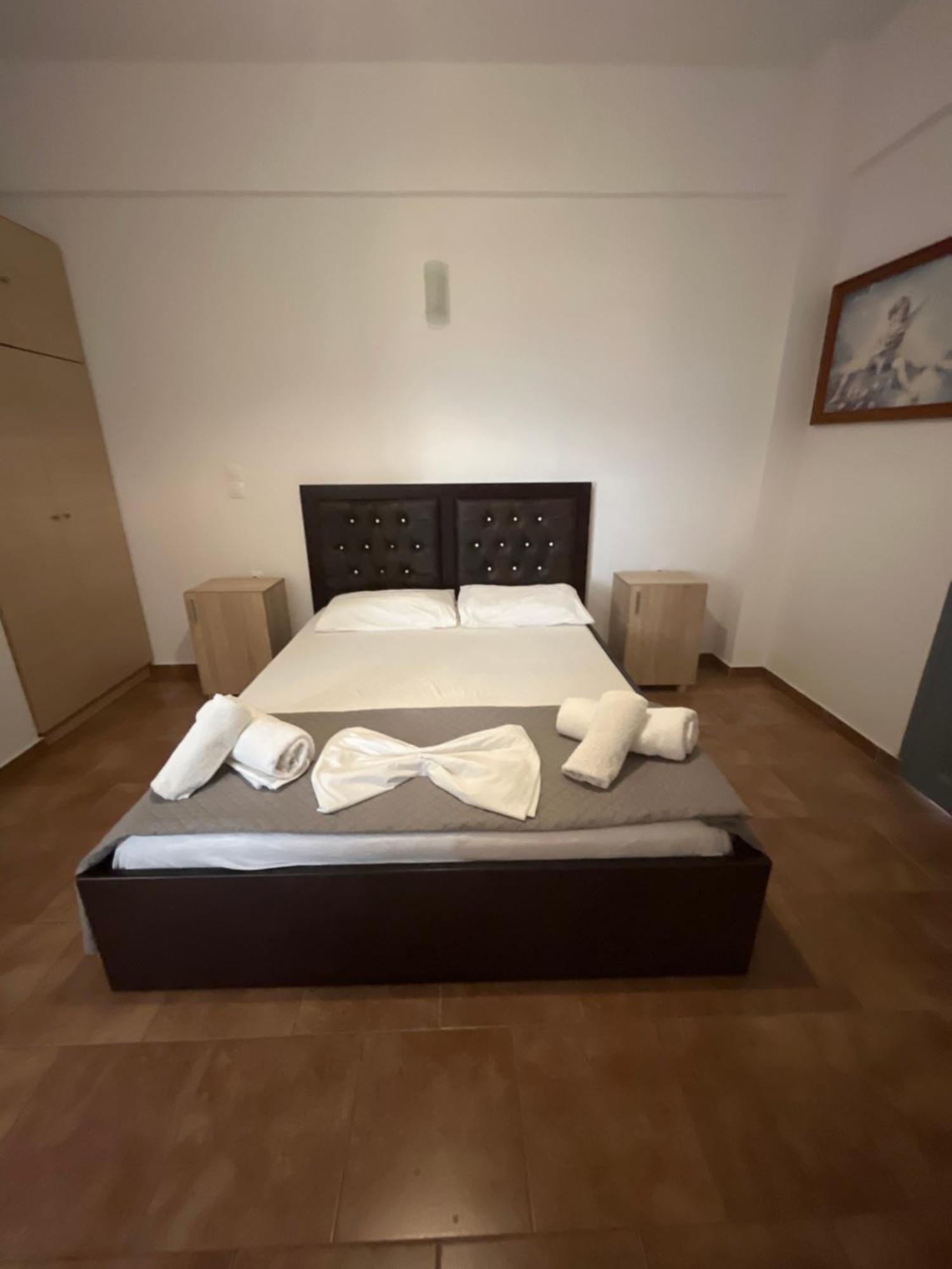 بيريفولّوس Leon Lux Apartments المظهر الخارجي الصورة