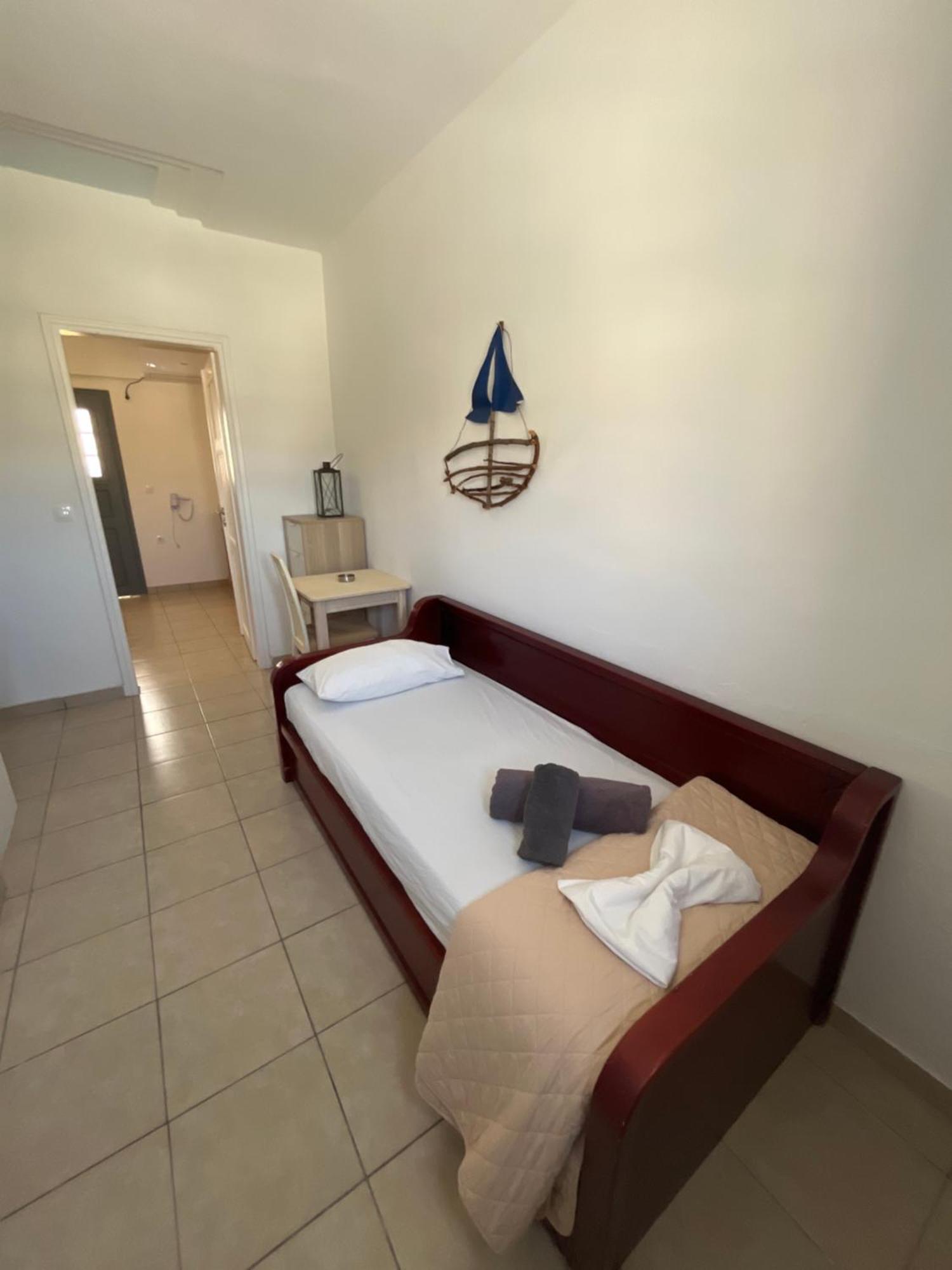 بيريفولّوس Leon Lux Apartments المظهر الخارجي الصورة