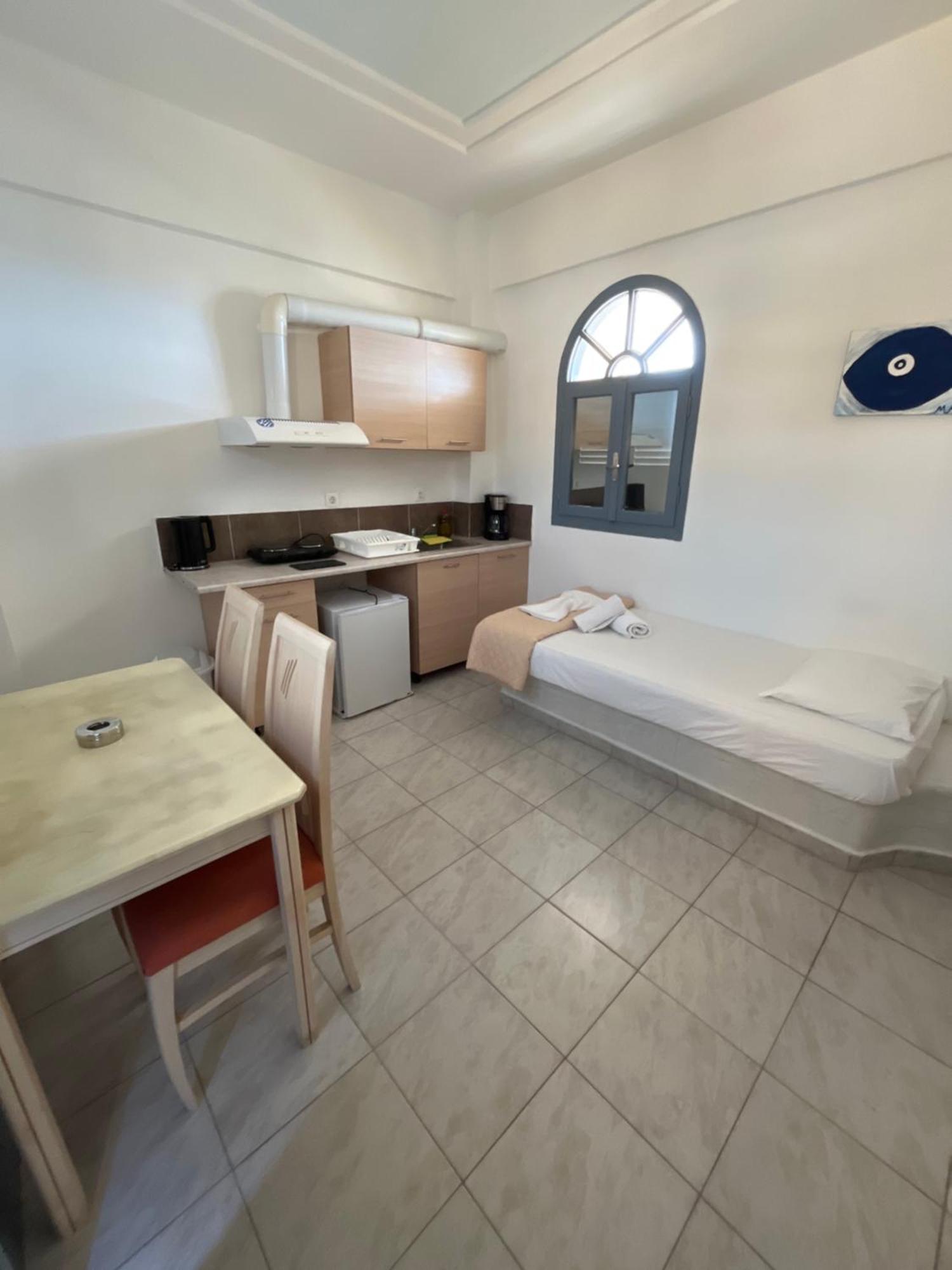 بيريفولّوس Leon Lux Apartments المظهر الخارجي الصورة