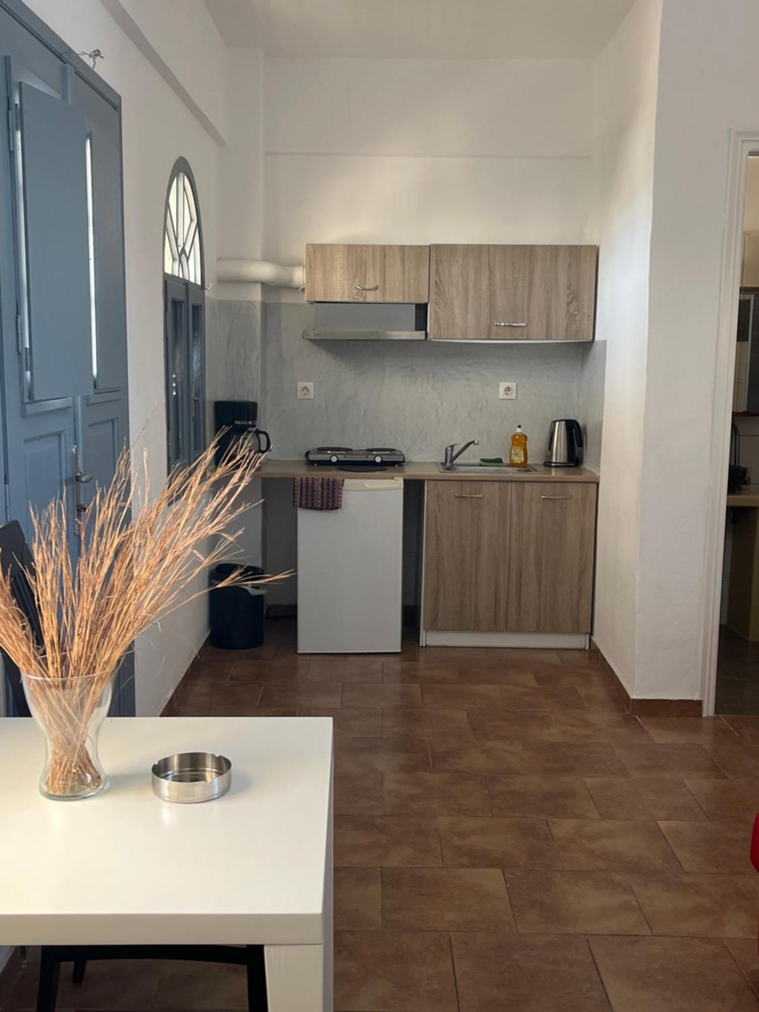 بيريفولّوس Leon Lux Apartments المظهر الخارجي الصورة
