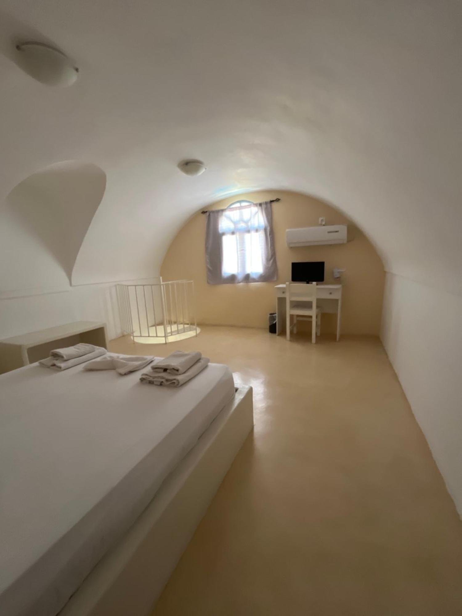 بيريفولّوس Leon Lux Apartments المظهر الخارجي الصورة