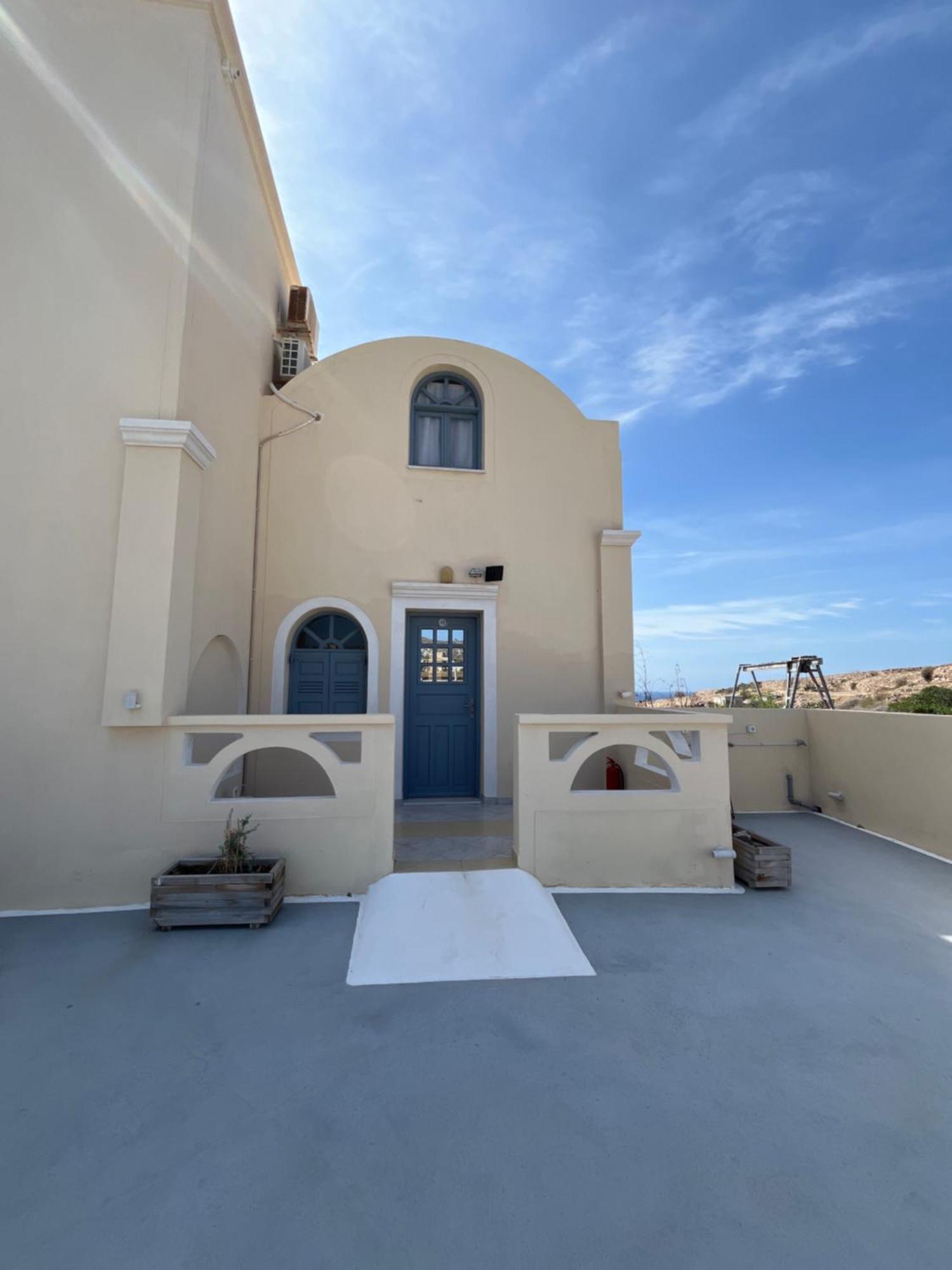بيريفولّوس Leon Lux Apartments المظهر الخارجي الصورة
