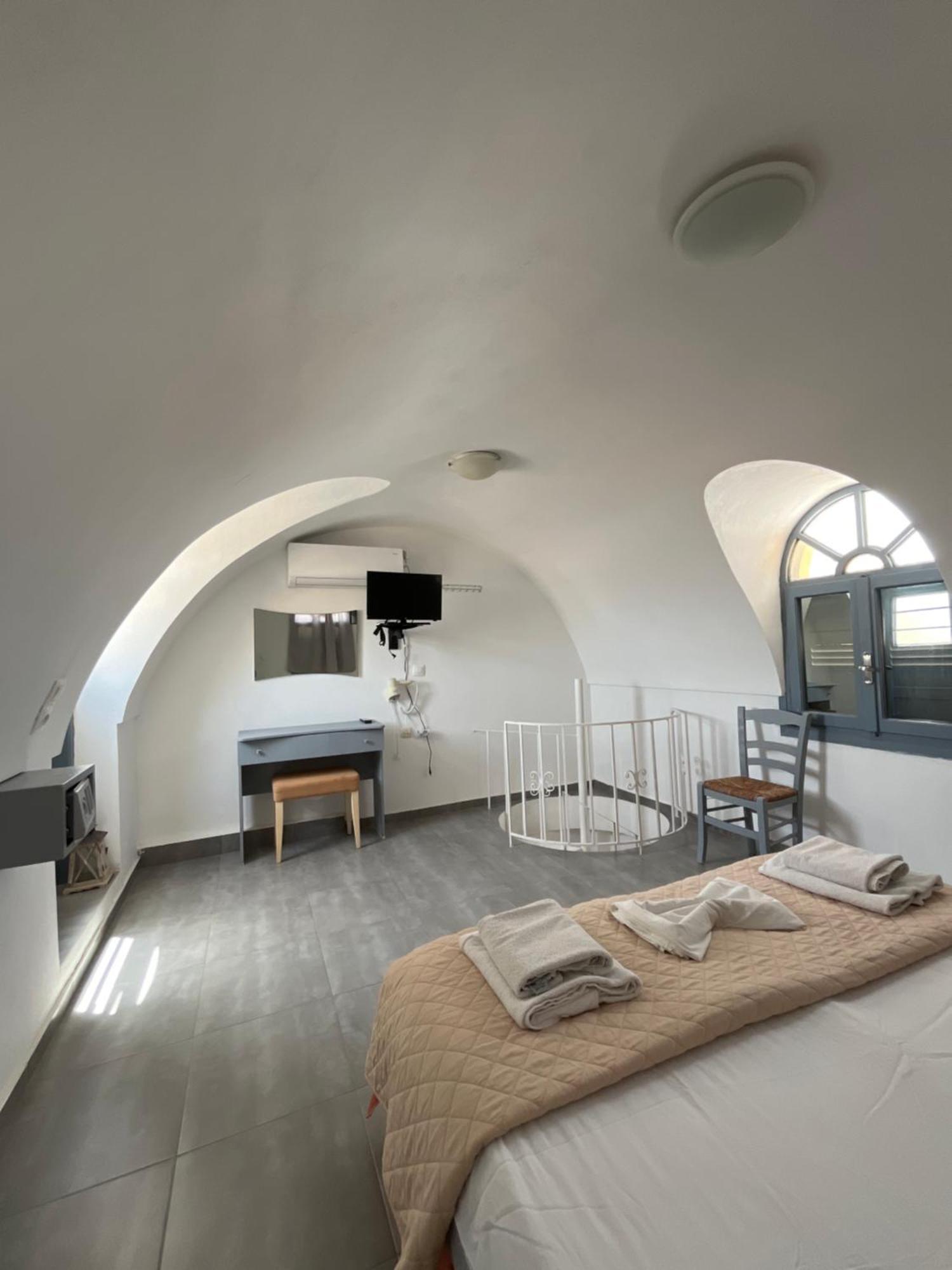بيريفولّوس Leon Lux Apartments المظهر الخارجي الصورة