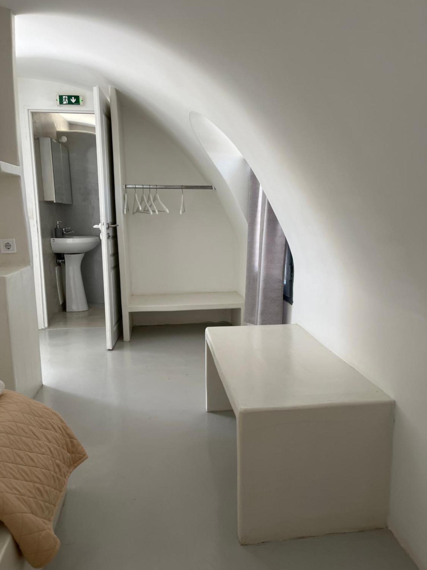 بيريفولّوس Leon Lux Apartments المظهر الخارجي الصورة