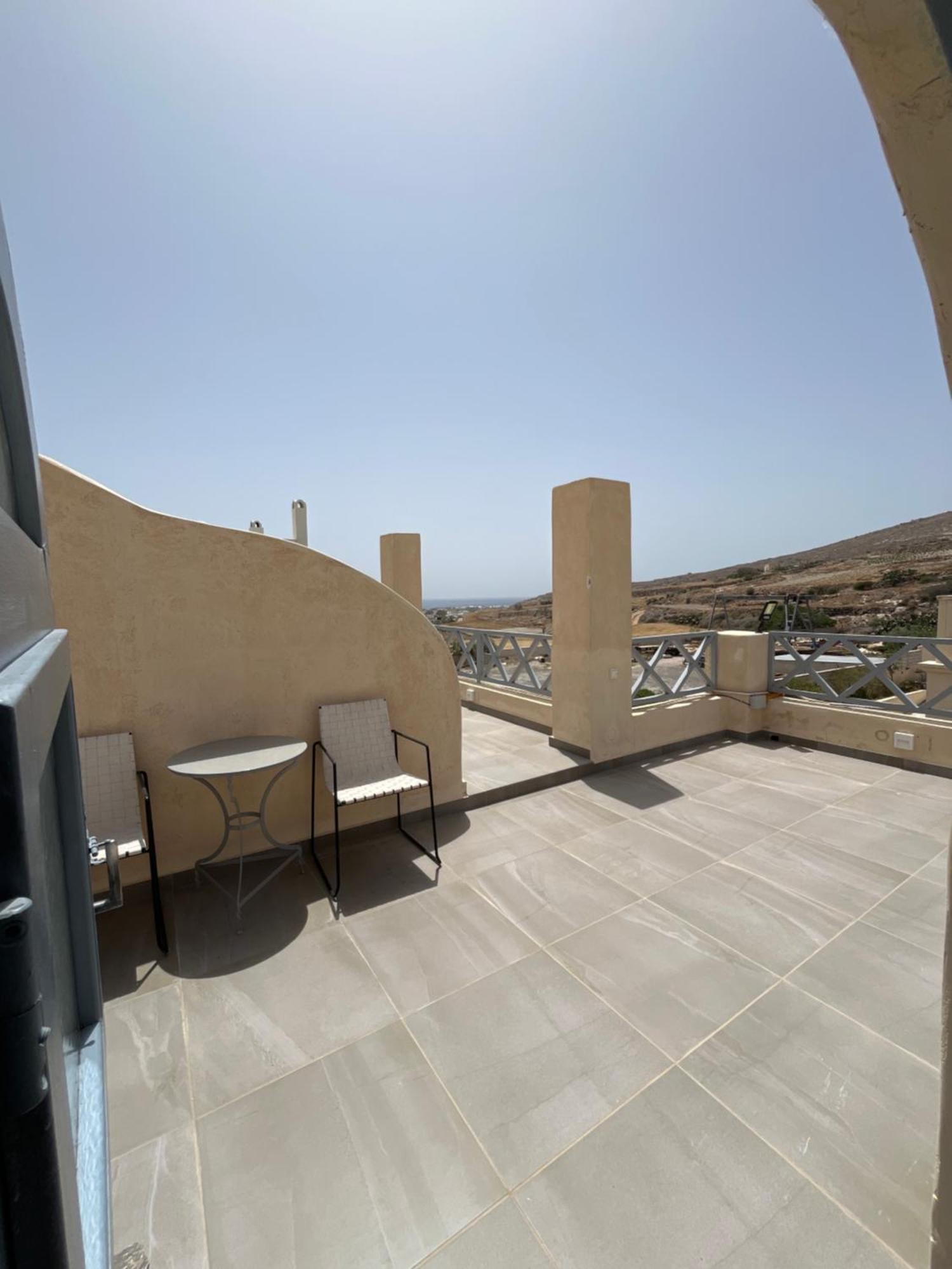 بيريفولّوس Leon Lux Apartments المظهر الخارجي الصورة