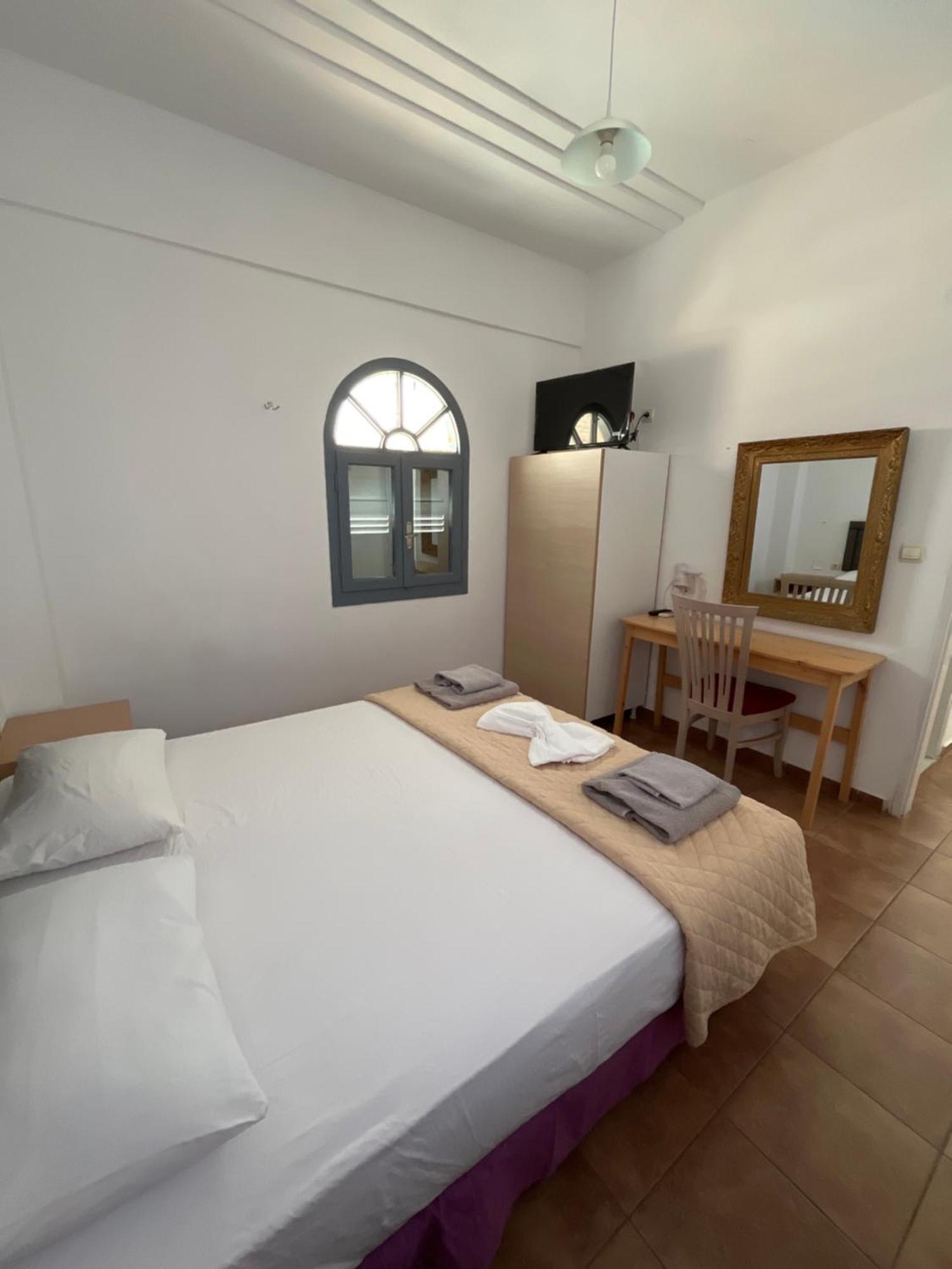 بيريفولّوس Leon Lux Apartments المظهر الخارجي الصورة